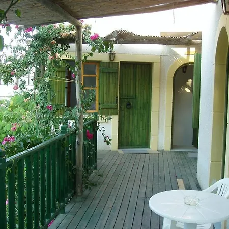 Cretanhouse *